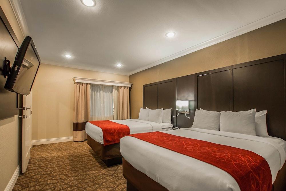 Comfort & Huntington 3*