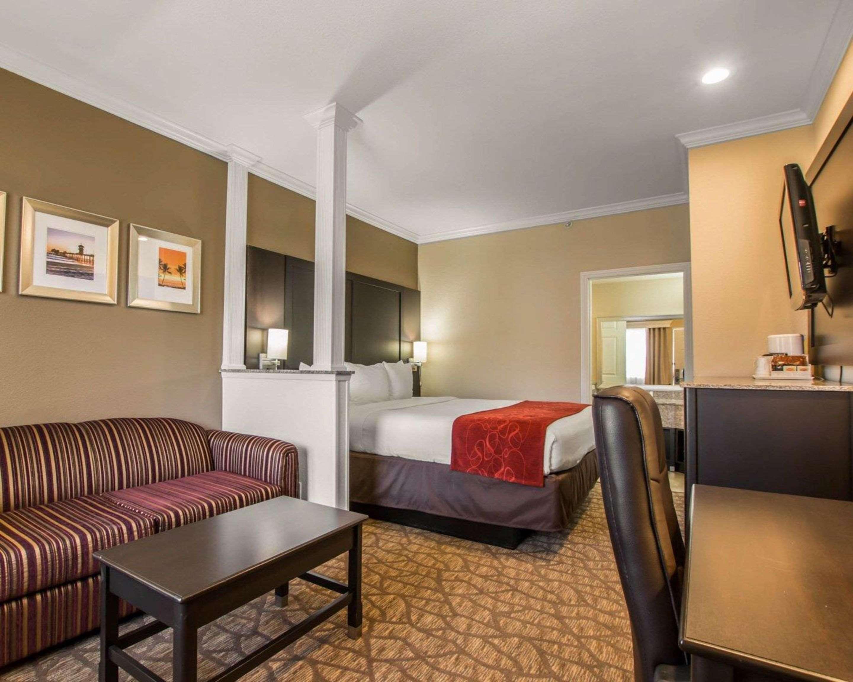 Comfort & Huntington Hotel