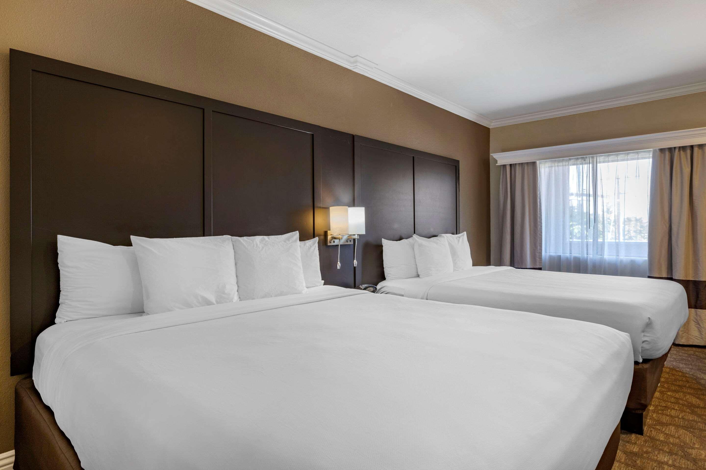 Comfort & Huntington Hotel