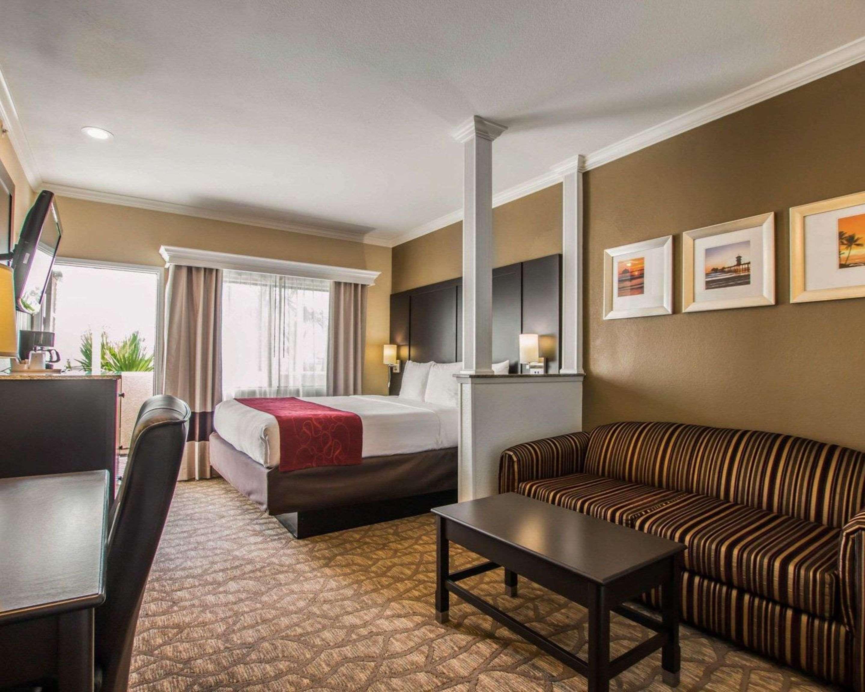 Hotel Comfort & Huntington 3*
