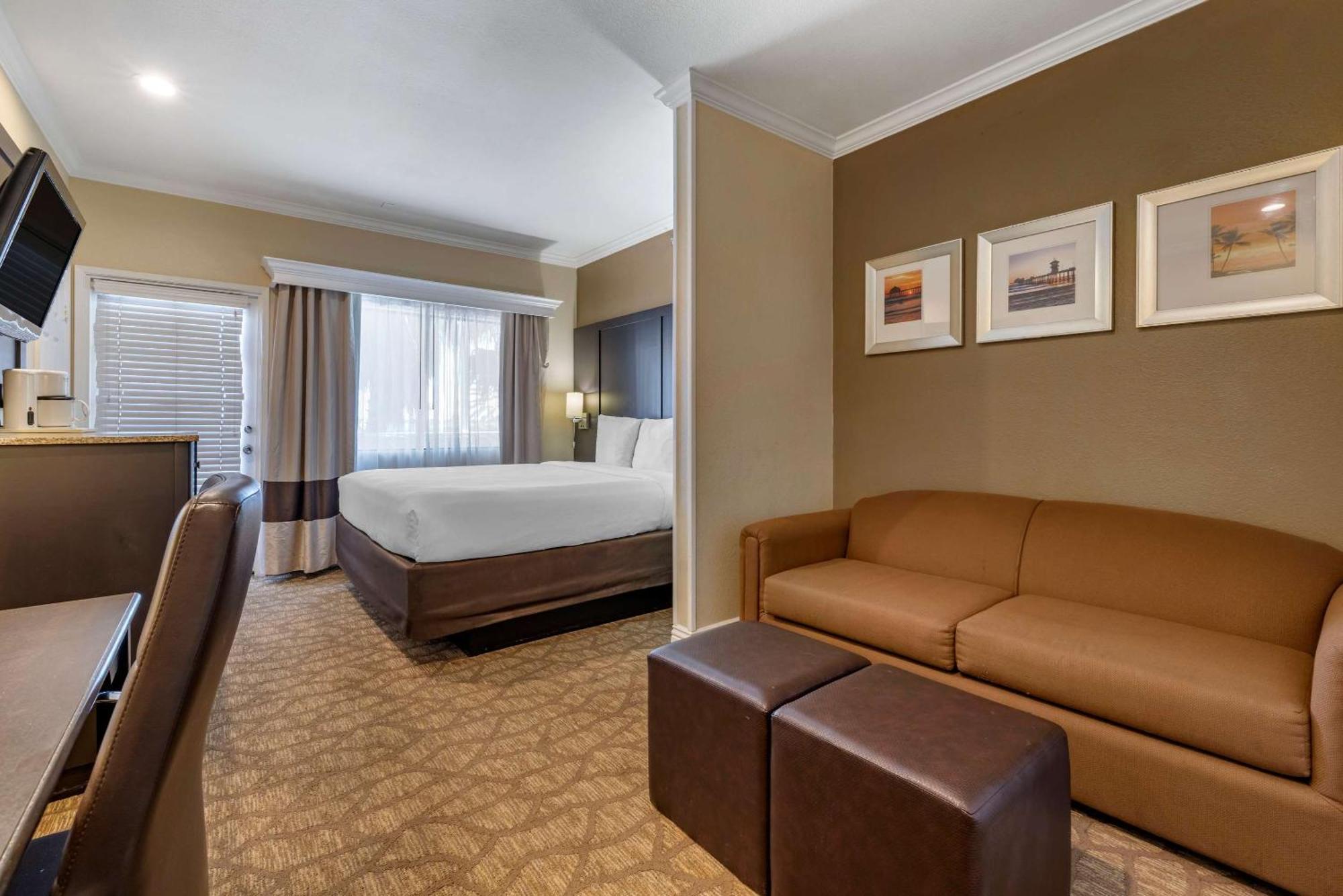 Hotel Comfort & Huntington 3*