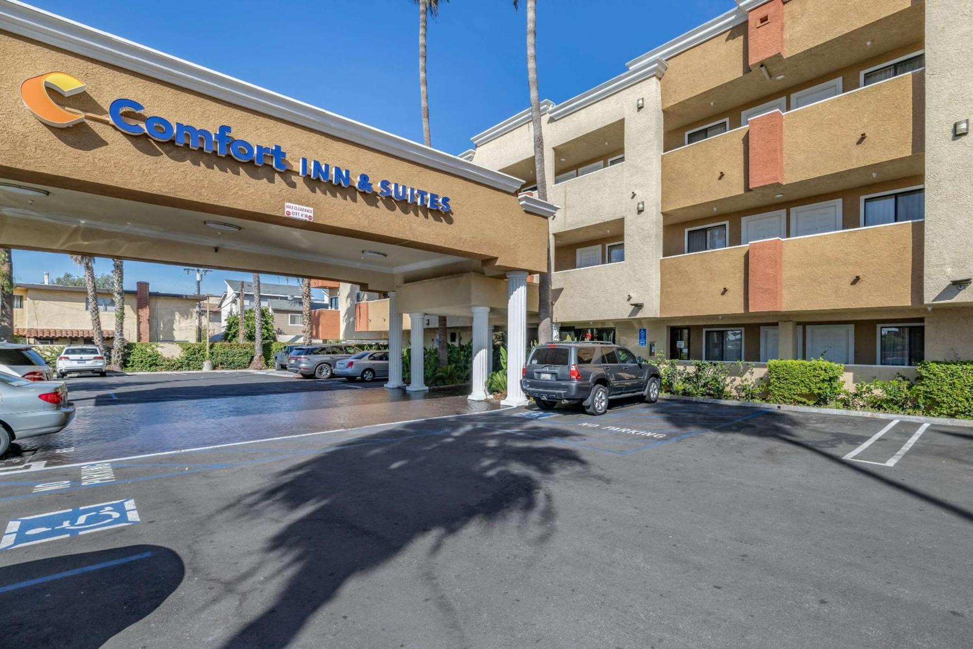 Hotel Comfort & Huntington 3*
